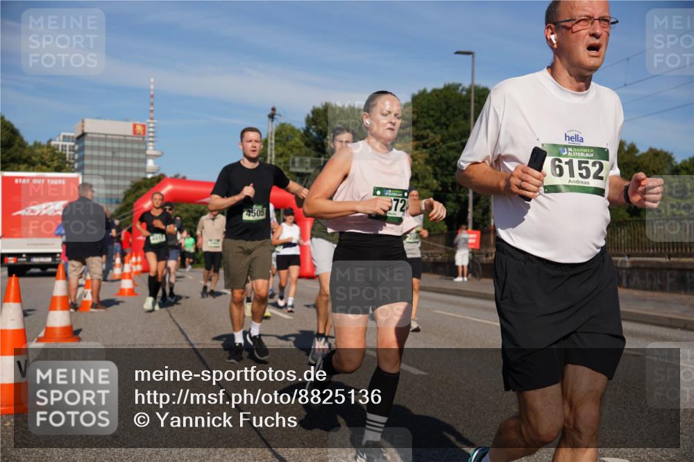07.09.2025 - BARMER Alsterlauf Yannick Fuchs http://msf.ph/oto/8825136 07.09.2025 09:56:59 Laufen 4505, 972, 10, 36, 6152 meine-sportfotos.de