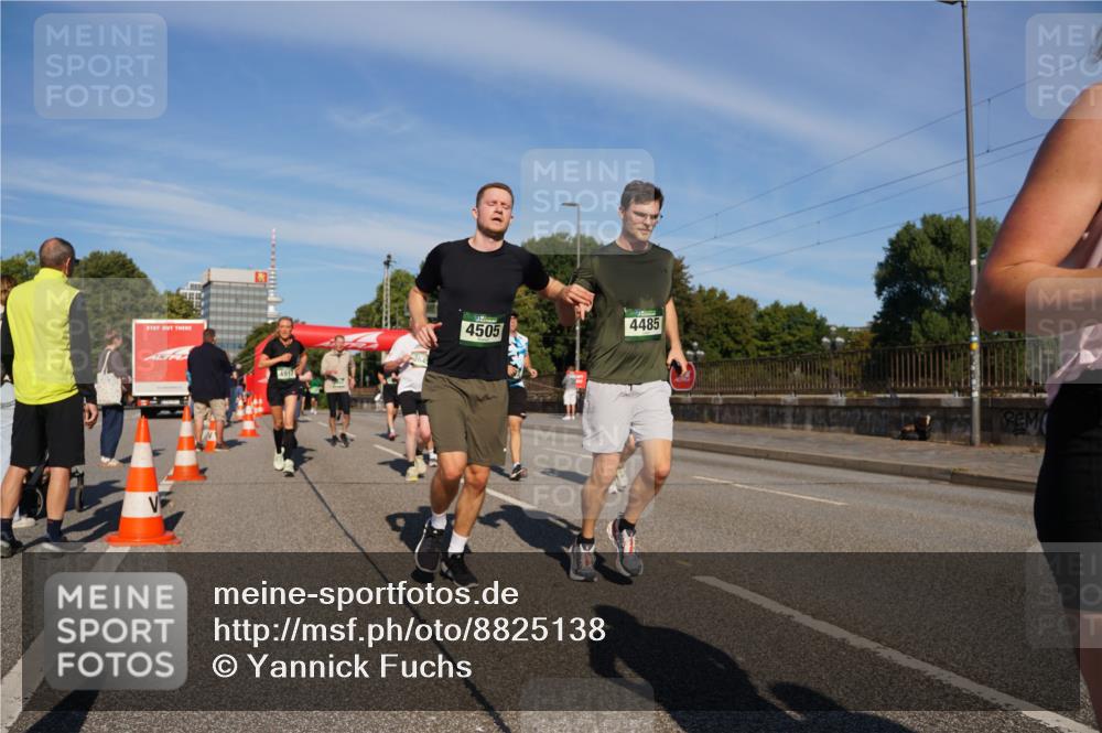 07.09.2025 - BARMER Alsterlauf Yannick Fuchs http://msf.ph/oto/8825138 07.09.2025 09:57:01 Laufen 4917, 4505, 4485 meine-sportfotos.de