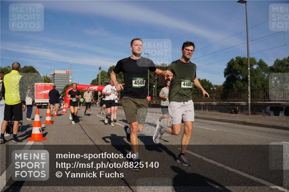 07.09.2025 - BARMER Alsterlauf Yannick Fuchs http://msf.ph/oto/8825140 07.09.2025 09:57:01 Laufen 49, 4505, 4485 meine-sportfotos.de
