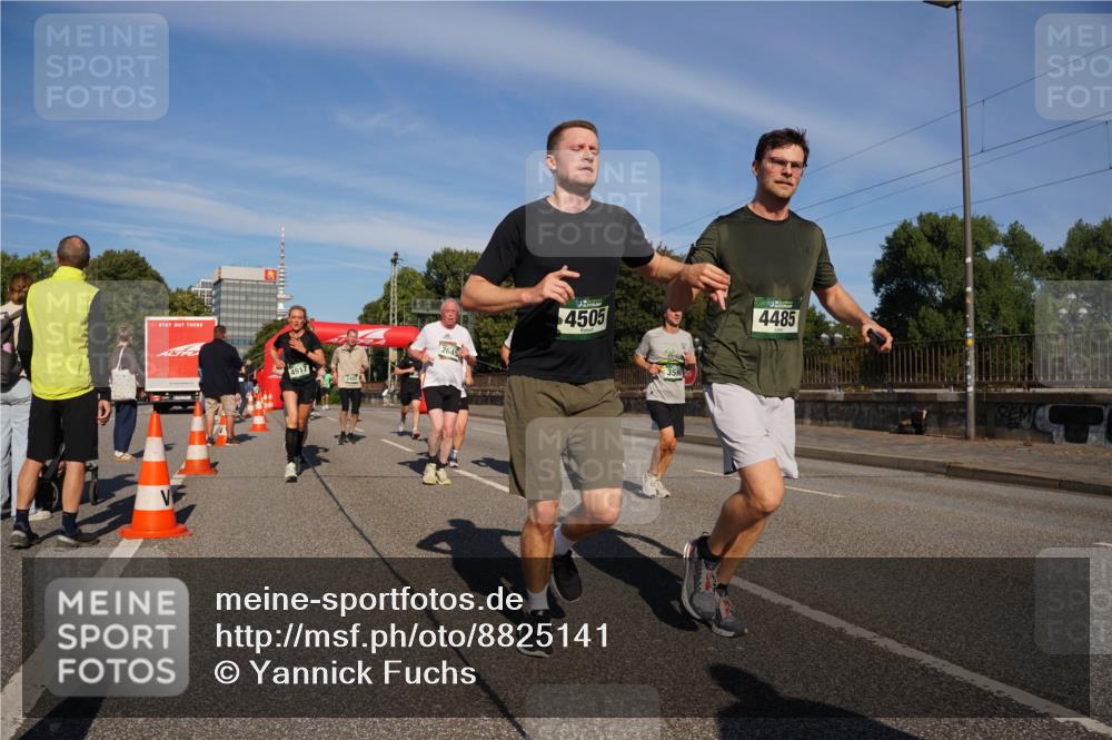07.09.2025 - BARMER Alsterlauf Yannick Fuchs http://msf.ph/oto/8825141 07.09.2025 09:57:01 Laufen 4917, 2645, 4505, 4485 meine-sportfotos.de