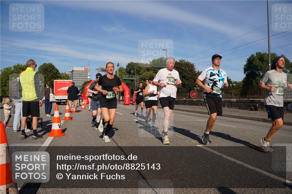07.09.2025 - BARMER Alsterlauf Yannick Fuchs http://msf.ph/oto/8825143 07.09.2025 09:57:02 Laufen 2, 4917, 2645, 5957, 35 meine-sportfotos.de