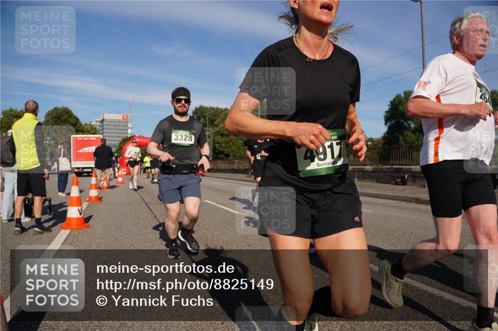 07.09.2025 - BARMER Alsterlauf Yannick Fuchs http://msf.ph/oto/8825149 07.09.2025 09:57:03 Laufen 3328, 4917, 264 meine-sportfotos.de