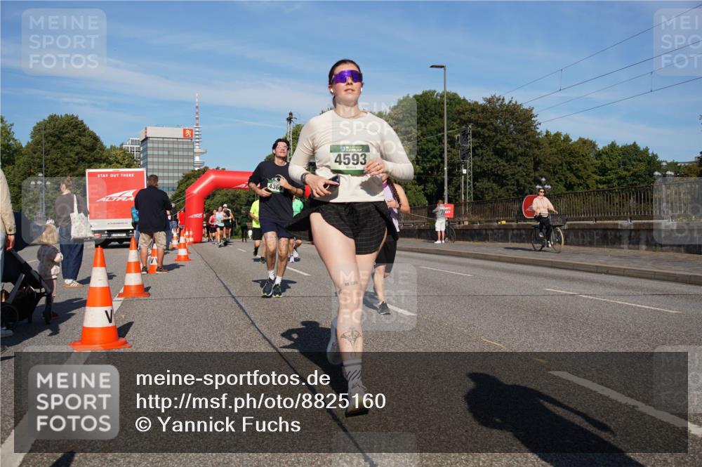 07.09.2025 - BARMER Alsterlauf Yannick Fuchs http://msf.ph/oto/8825160 07.09.2025 09:57:07 Laufen 4365, 4593 meine-sportfotos.de