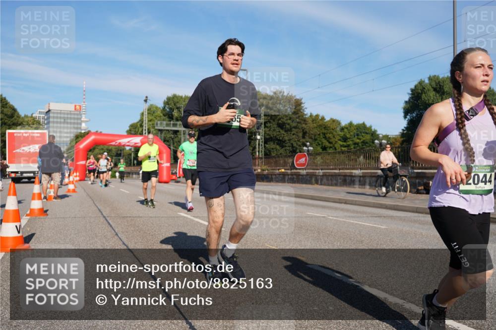 07.09.2025 - BARMER Alsterlauf Yannick Fuchs http://msf.ph/oto/8825163 07.09.2025 09:57:09 Laufen 36, 2044 meine-sportfotos.de
