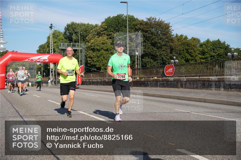 07.09.2025 - BARMER Alsterlauf Yannick Fuchs http://msf.ph/oto/8825166 07.09.2025 09:57:09 Laufen 3803, 3768 meine-sportfotos.de