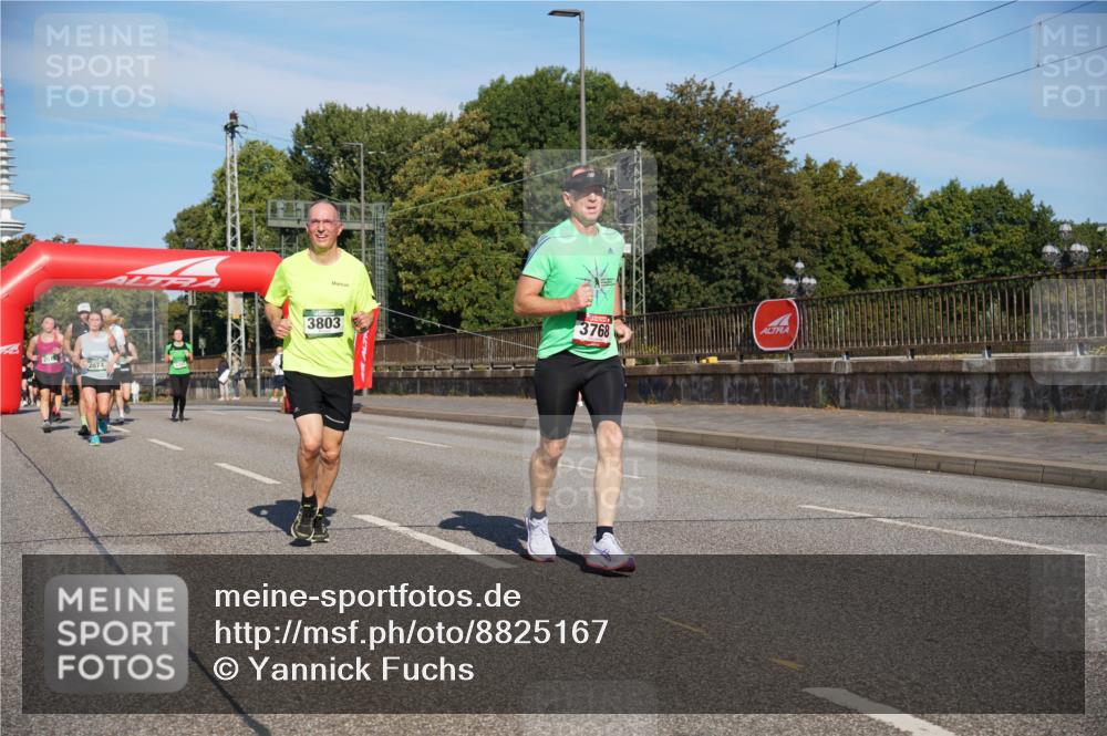 07.09.2025 - BARMER Alsterlauf Yannick Fuchs http://msf.ph/oto/8825167 07.09.2025 09:57:10 Laufen 2074, 3803, 3768 meine-sportfotos.de