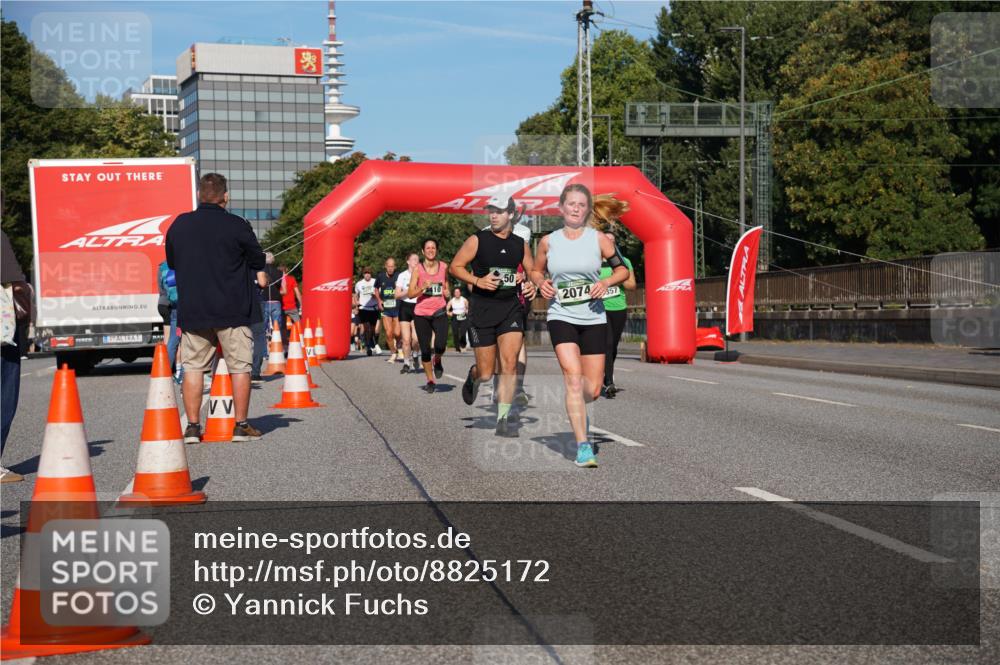 07.09.2025 - BARMER Alsterlauf Yannick Fuchs http://msf.ph/oto/8825172 07.09.2025 09:57:12 Laufen 50, 2074, 357 meine-sportfotos.de
