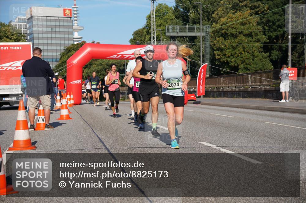 07.09.2025 - BARMER Alsterlauf Yannick Fuchs http://msf.ph/oto/8825173 07.09.2025 09:57:13 Laufen 410, 25, 2074 meine-sportfotos.de