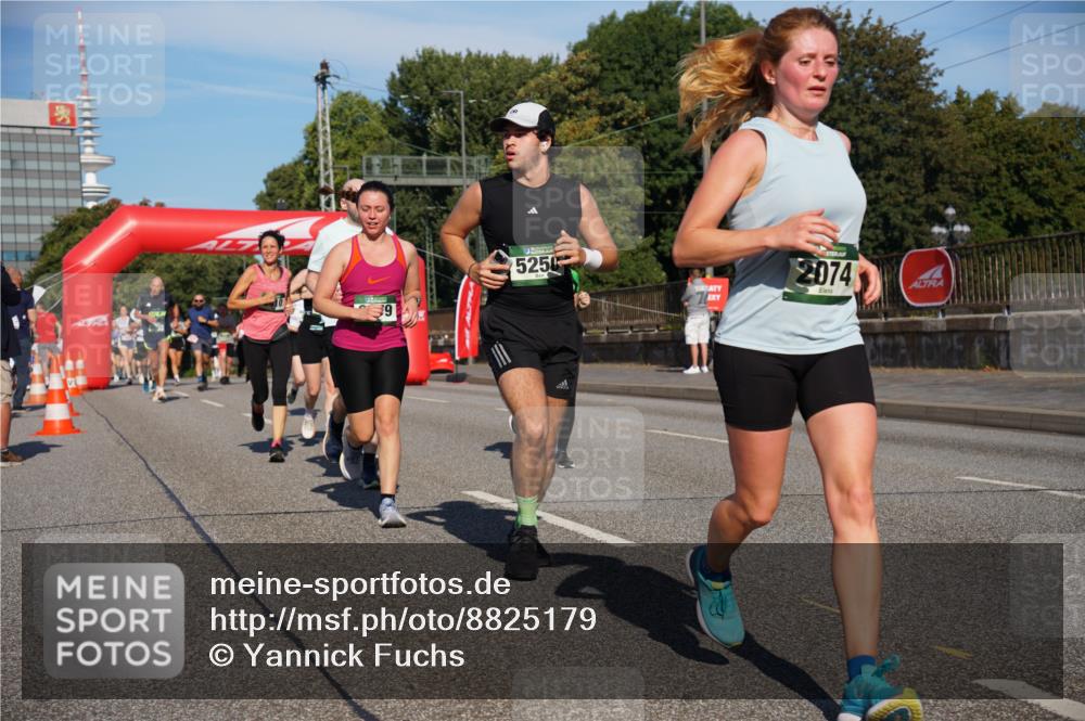 07.09.2025 - BARMER Alsterlauf Yannick Fuchs http://msf.ph/oto/8825179 07.09.2025 09:57:15 Laufen 9, 5250, 2074 meine-sportfotos.de