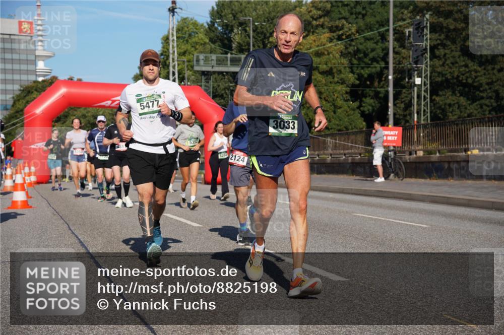 07.09.2025 - BARMER Alsterlauf Yannick Fuchs http://msf.ph/oto/8825198 07.09.2025 09:57:22 Laufen 5122, 5477, 5352, 22124, 3033 meine-sportfotos.de