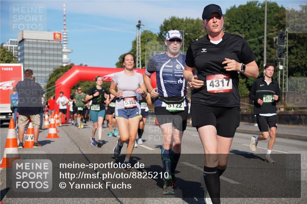 07.09.2025 - BARMER Alsterlauf Yannick Fuchs http://msf.ph/oto/8825210 07.09.2025 09:57:27 Laufen 0, 36, 4317, 2425, 5353, 5122, 2517 meine-sportfotos.de