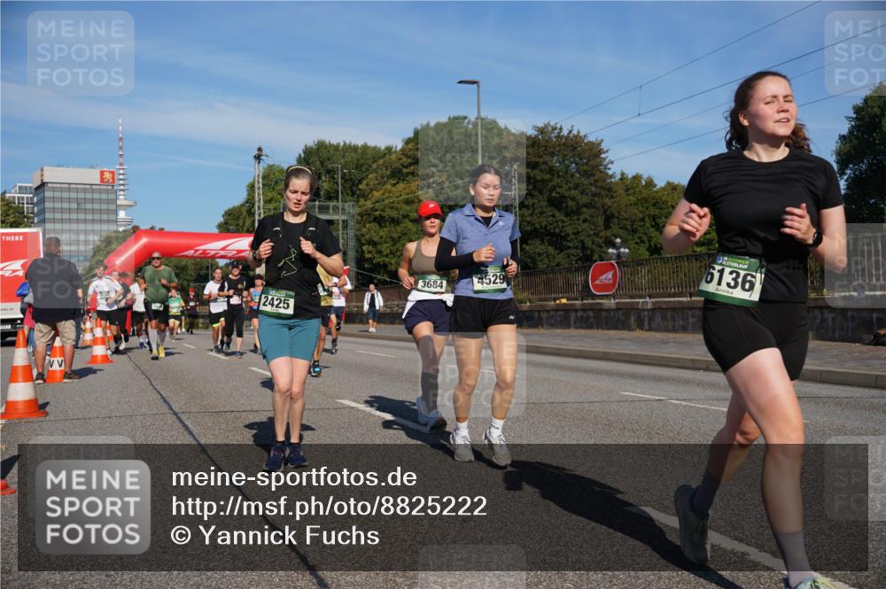 07.09.2025 - BARMER Alsterlauf Yannick Fuchs http://msf.ph/oto/8825222 07.09.2025 09:57:30 Laufen 7147, 4529, 3684, 2425, 6136 meine-sportfotos.de