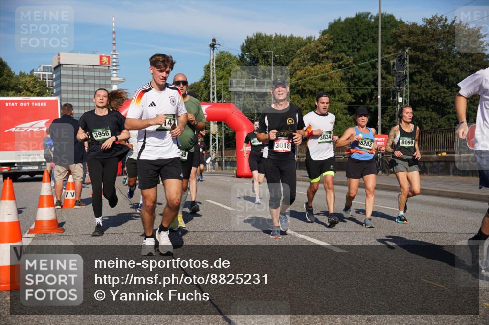 07.09.2025 - BARMER Alsterlauf Yannick Fuchs http://msf.ph/oto/8825231 07.09.2025 09:57:33 Laufen 3956, 49, 466, 3018, 3834, 8283, 8090 meine-sportfotos.de
