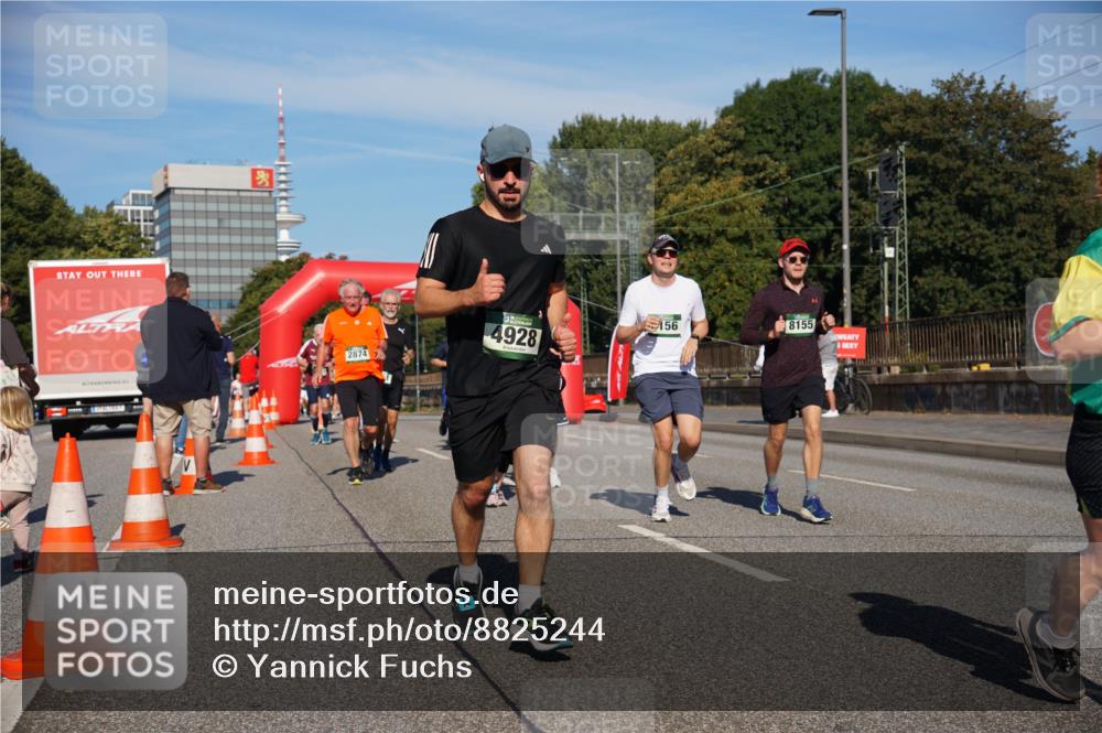 07.09.2025 - BARMER Alsterlauf Yannick Fuchs http://msf.ph/oto/8825244 07.09.2025 09:57:39 Laufen 156, 8155, 2874, 4928 meine-sportfotos.de