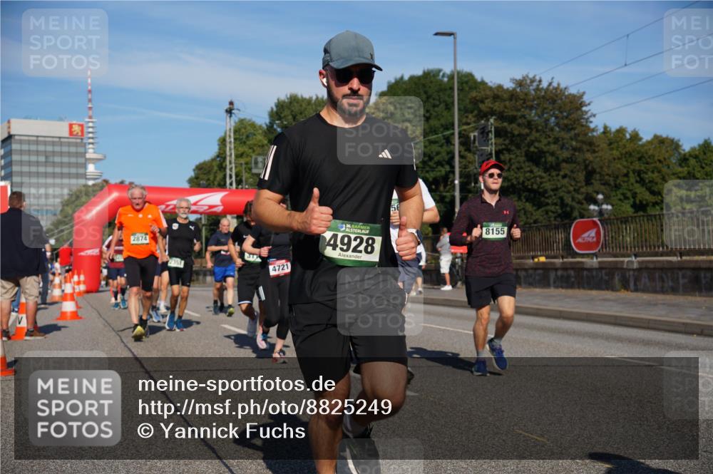 07.09.2025 - BARMER Alsterlauf Yannick Fuchs http://msf.ph/oto/8825249 07.09.2025 09:57:39 Laufen 2874, 4721, 36, 4928, 8155 meine-sportfotos.de