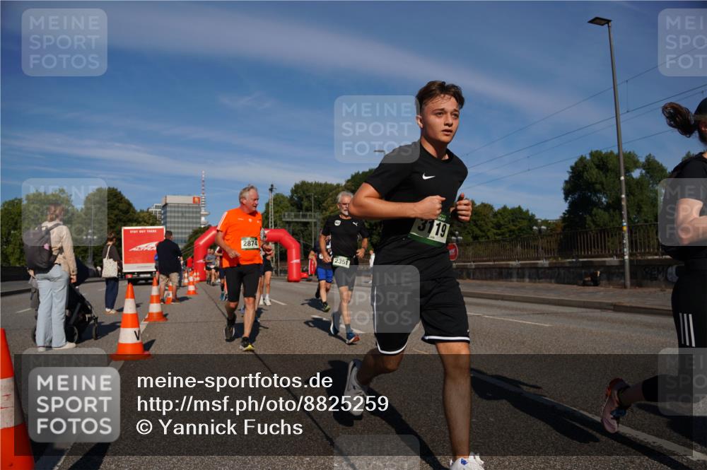 07.09.2025 - BARMER Alsterlauf Yannick Fuchs http://msf.ph/oto/8825259 07.09.2025 09:57:42 Laufen 2874, 2351, 3119 meine-sportfotos.de
