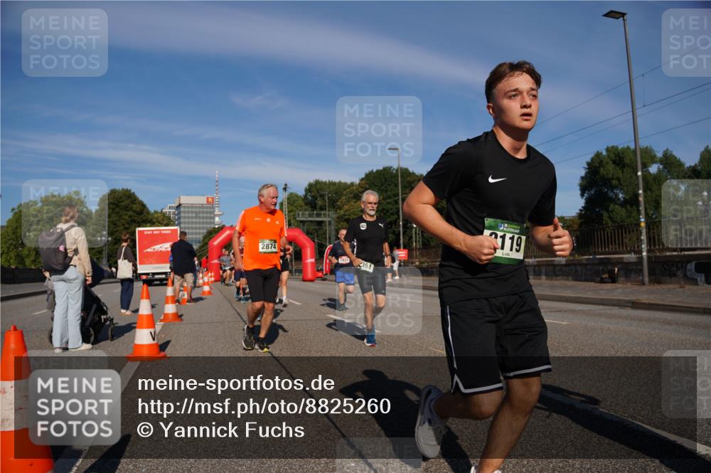 07.09.2025 - BARMER Alsterlauf Yannick Fuchs http://msf.ph/oto/8825260 07.09.2025 09:57:42 Laufen 2874, 2931, 351, 36, 3119 meine-sportfotos.de