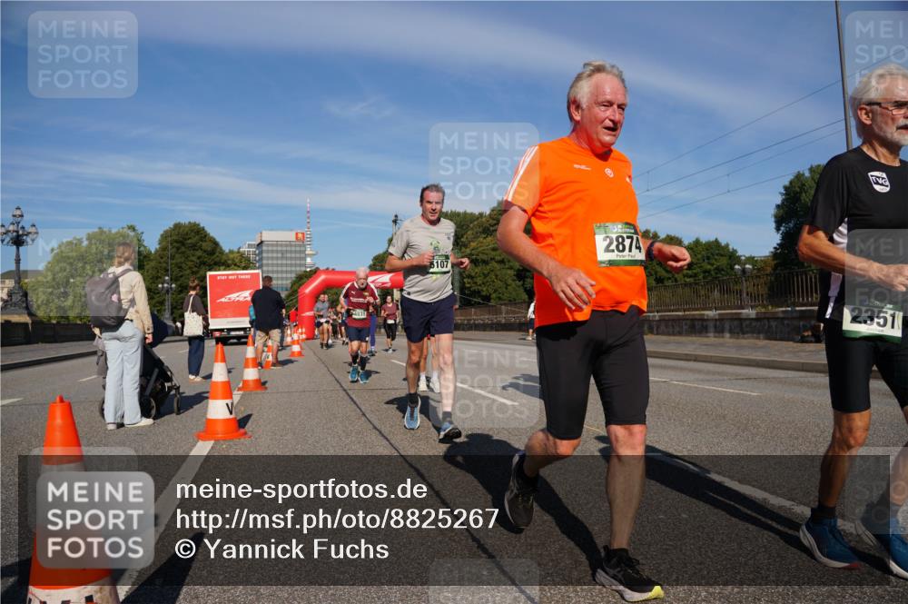 07.09.2025 - BARMER Alsterlauf Yannick Fuchs http://msf.ph/oto/8825267 07.09.2025 09:57:44 Laufen 4831, 5107, 2874, 2351 meine-sportfotos.de