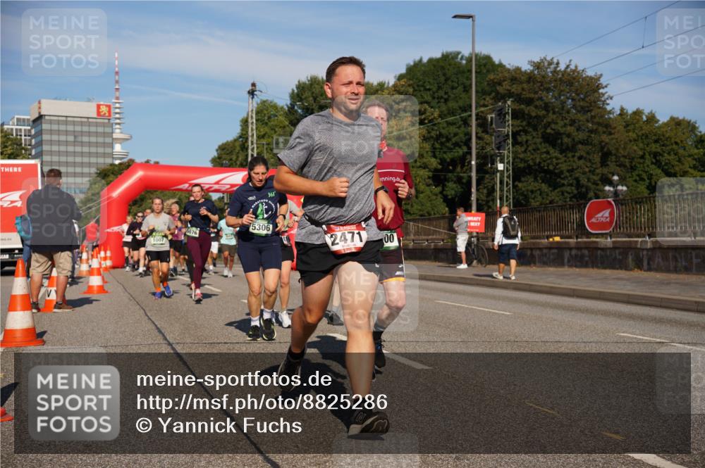 07.09.2025 - BARMER Alsterlauf Yannick Fuchs http://msf.ph/oto/8825286 07.09.2025 09:57:50 Laufen 1007, 5306, 5076, 361, 2471, 00 meine-sportfotos.de