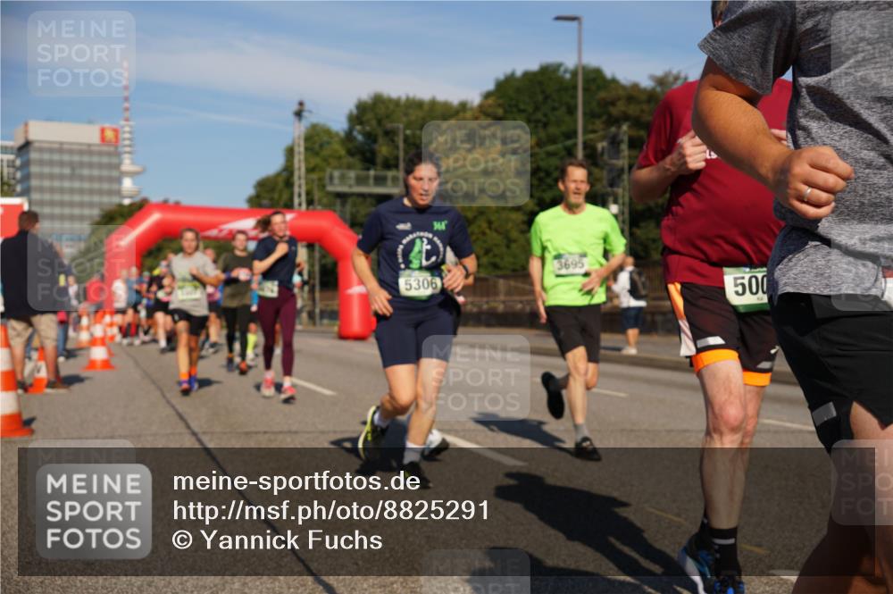07.09.2025 - BARMER Alsterlauf Yannick Fuchs http://msf.ph/oto/8825291 07.09.2025 09:57:51 Laufen 5306, 3695, 500 meine-sportfotos.de