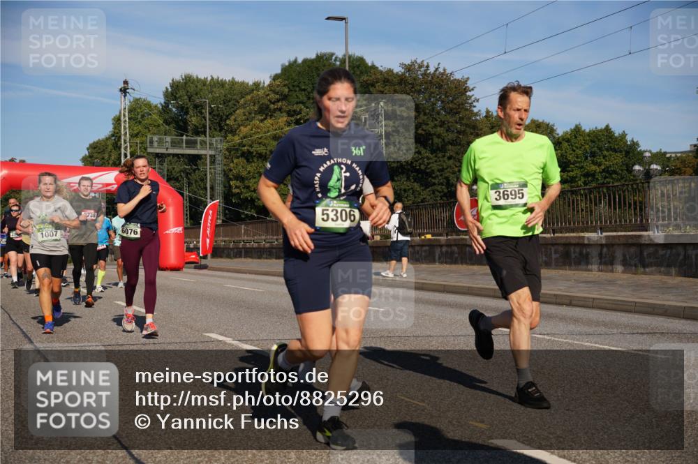 07.09.2025 - BARMER Alsterlauf Yannick Fuchs http://msf.ph/oto/8825296 07.09.2025 09:57:52 Laufen 1007, 738, 6076, 361, 5306, 3695 meine-sportfotos.de
