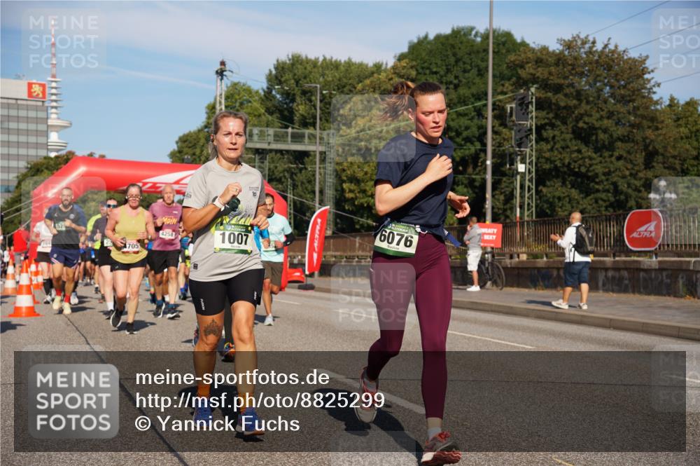 07.09.2025 - BARMER Alsterlauf Yannick Fuchs http://msf.ph/oto/8825299 07.09.2025 09:57:53 Laufen 526, 705, 10, 4258, 1007, 6076 meine-sportfotos.de