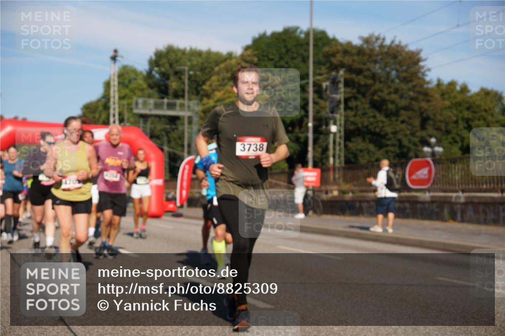 07.09.2025 - BARMER Alsterlauf Yannick Fuchs http://msf.ph/oto/8825309 07.09.2025 09:57:55 Laufen 3738 meine-sportfotos.de