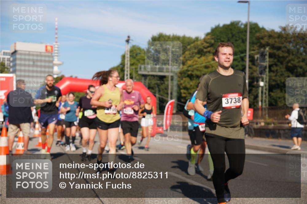 07.09.2025 - BARMER Alsterlauf Yannick Fuchs http://msf.ph/oto/8825311 07.09.2025 09:57:55 Laufen 3738 meine-sportfotos.de