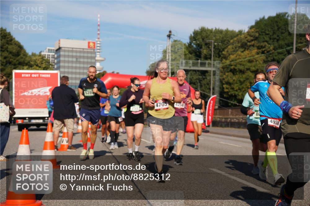 07.09.2025 - BARMER Alsterlauf Yannick Fuchs http://msf.ph/oto/8825312 07.09.2025 09:57:55 Laufen 5289, 4705, 4258, 80, 4938 meine-sportfotos.de