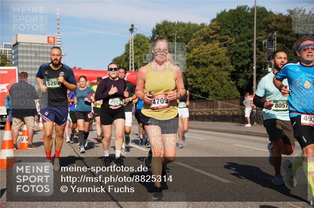 07.09.2025 - BARMER Alsterlauf Yannick Fuchs http://msf.ph/oto/8825314 07.09.2025 09:57:56 Laufen 5289, 52, 281, 2553, 4705, 2798, 8057, 493 meine-sportfotos.de