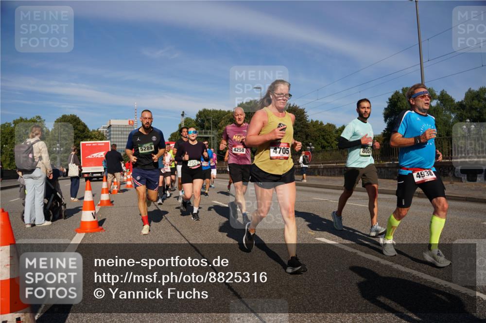07.09.2025 - BARMER Alsterlauf Yannick Fuchs http://msf.ph/oto/8825316 07.09.2025 09:57:57 Laufen 5289, 255, 5170, 4258, 4705, 8057, 4938 meine-sportfotos.de