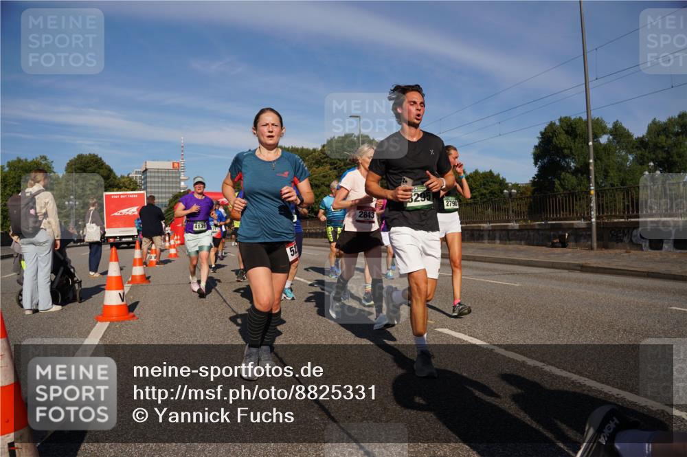07.09.2025 - BARMER Alsterlauf Yannick Fuchs http://msf.ph/oto/8825331 07.09.2025 09:57:59 Laufen  meine-sportfotos.de