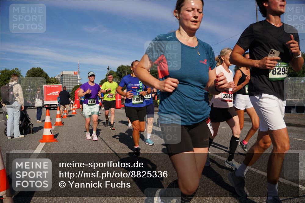 07.09.2025 - BARMER Alsterlauf Yannick Fuchs http://msf.ph/oto/8825336 07.09.2025 09:58:00 Laufen 4139, 2811, 024, 5064, 2843, 36, 8295 meine-sportfotos.de