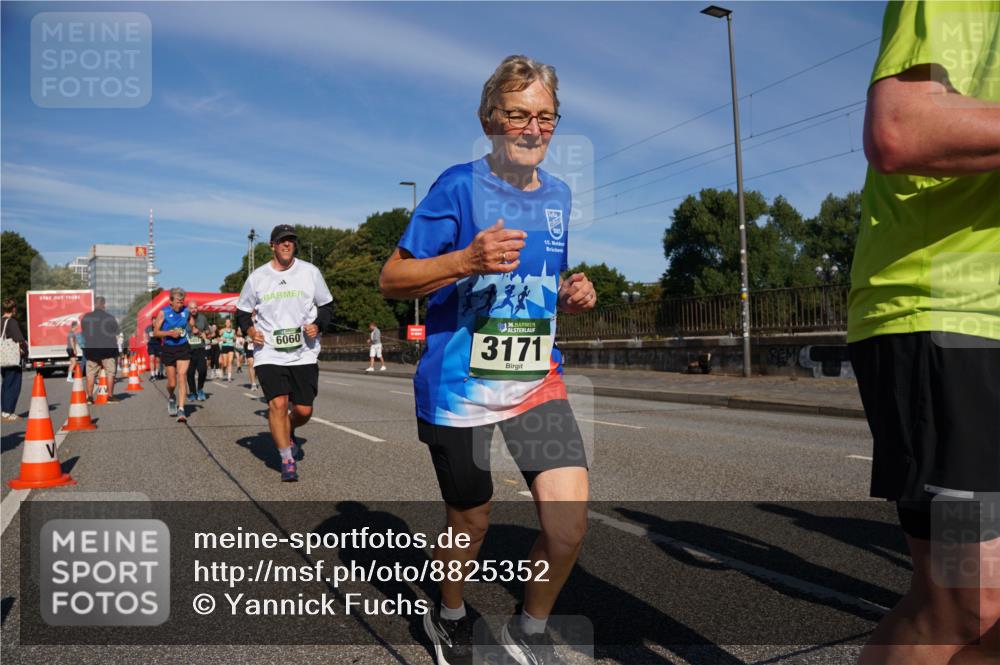 07.09.2025 - BARMER Alsterlauf Yannick Fuchs http://msf.ph/oto/8825352 07.09.2025 09:58:03 Laufen 6060, 36, 3171, 15 meine-sportfotos.de