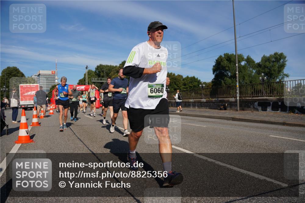 07.09.2025 - BARMER Alsterlauf Yannick Fuchs http://msf.ph/oto/8825356 07.09.2025 09:58:04 Laufen 6060 meine-sportfotos.de