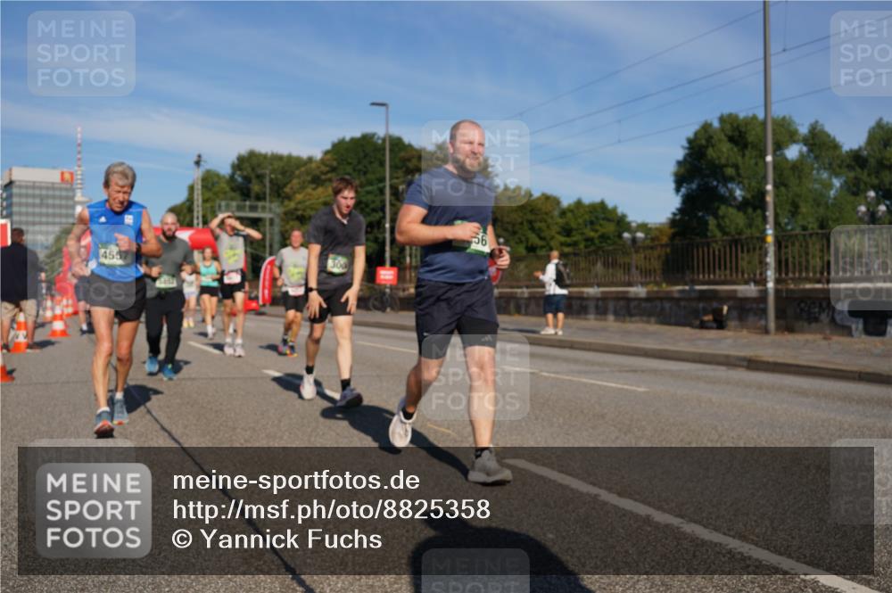 07.09.2025 - BARMER Alsterlauf Yannick Fuchs http://msf.ph/oto/8825358 07.09.2025 09:58:05 Laufen 4557, 300, 56 meine-sportfotos.de