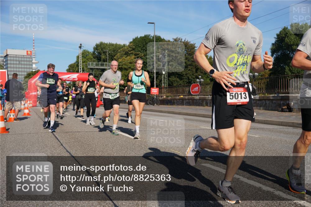07.09.2025 - BARMER Alsterlauf Yannick Fuchs http://msf.ph/oto/8825363 07.09.2025 09:58:08 Laufen 5639, 2863, 3360, 3659, 5013, 10 meine-sportfotos.de