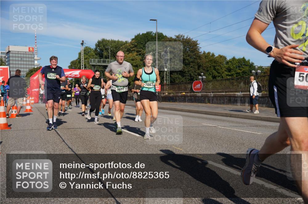 07.09.2025 - BARMER Alsterlauf Yannick Fuchs http://msf.ph/oto/8825365 07.09.2025 09:58:08 Laufen 5639, 28639, 3360, 3659, 50 meine-sportfotos.de