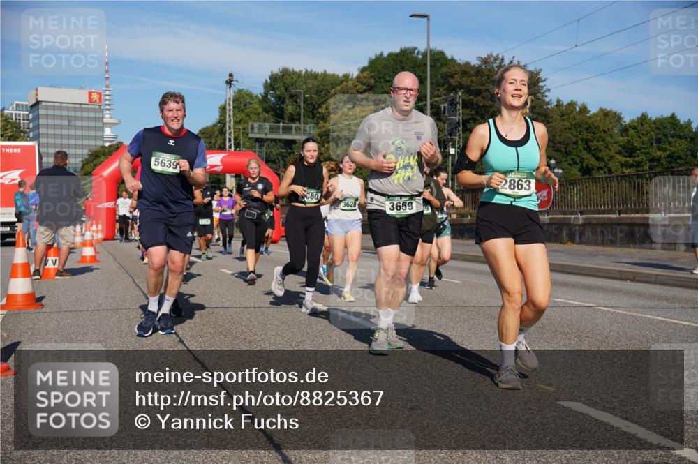 07.09.2025 - BARMER Alsterlauf Yannick Fuchs http://msf.ph/oto/8825367 07.09.2025 09:58:09 Laufen 5639, 360, 3628, 3659, 10, 2863 meine-sportfotos.de