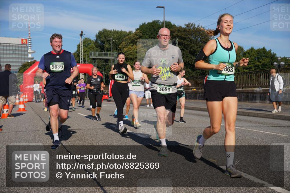 07.09.2025 - BARMER Alsterlauf Yannick Fuchs http://msf.ph/oto/8825369 07.09.2025 09:58:09 Laufen 5639, 3360, 3628, 3659, 10, 863 meine-sportfotos.de