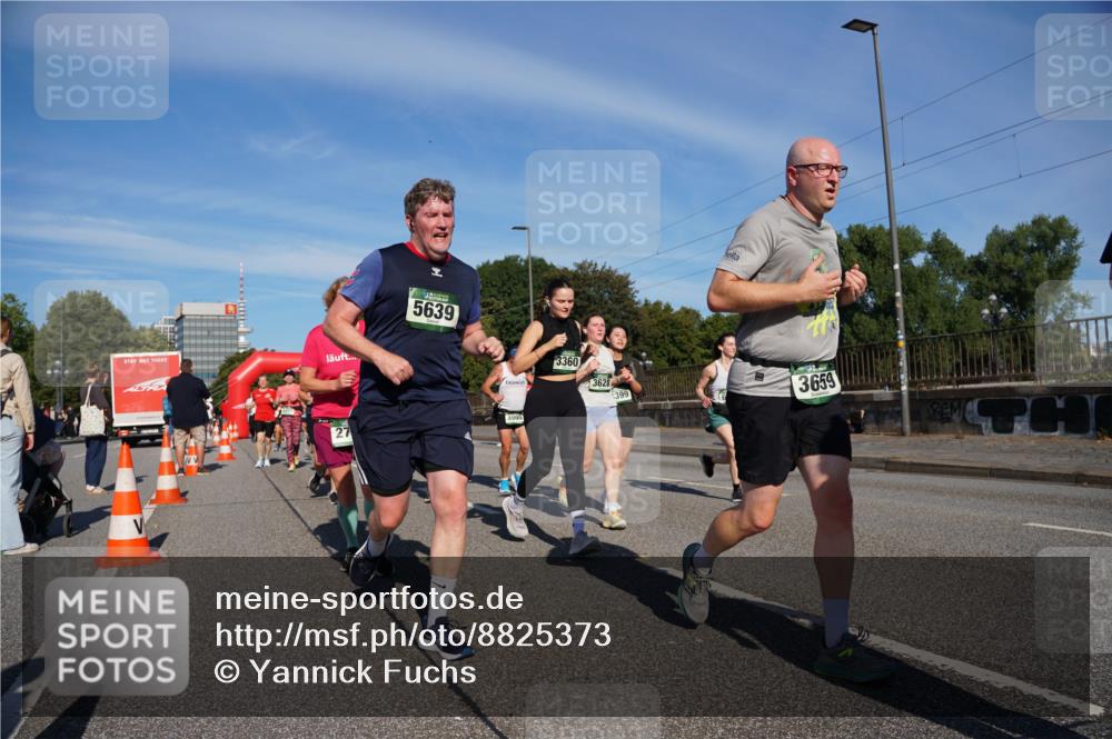 07.09.2025 - BARMER Alsterlauf Yannick Fuchs http://msf.ph/oto/8825373 07.09.2025 09:58:10 Laufen 27, 5639, 3360, 3628, 399, 3659 meine-sportfotos.de