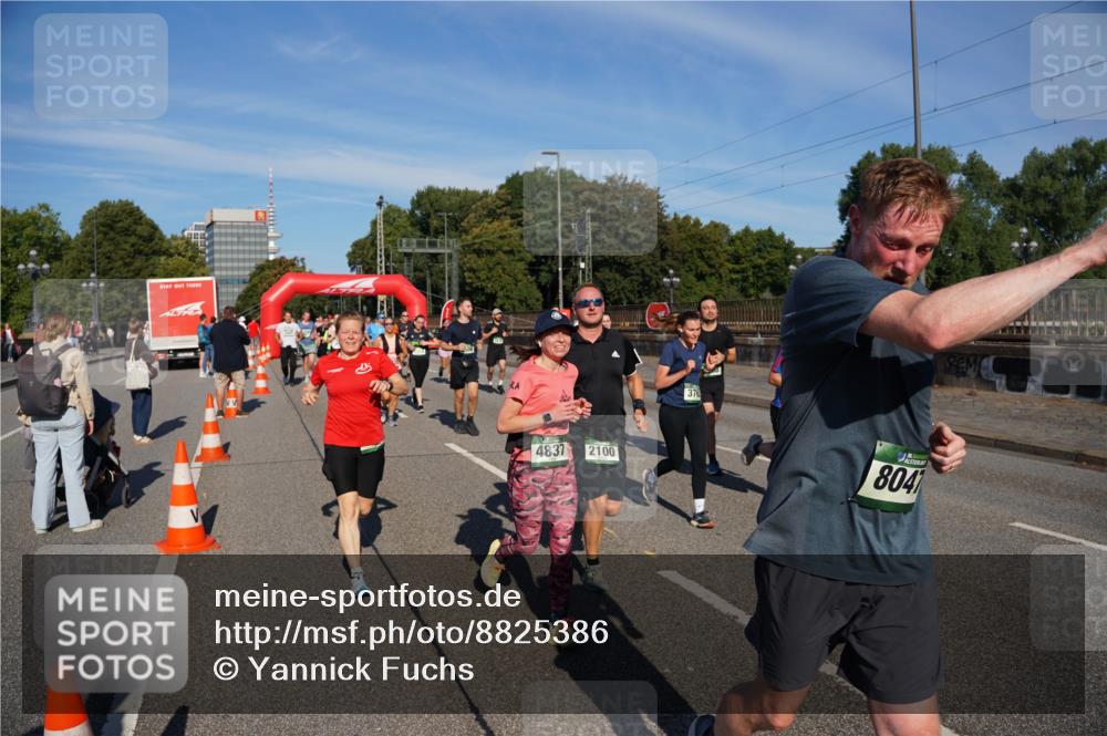 07.09.2025 - BARMER Alsterlauf Yannick Fuchs http://msf.ph/oto/8825386 07.09.2025 09:58:14 Laufen 4837, 2100, 3760, 8041 meine-sportfotos.de