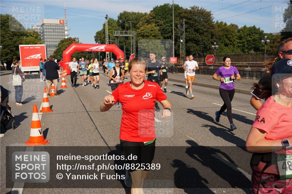 07.09.2025 - BARMER Alsterlauf Yannick Fuchs http://msf.ph/oto/8825389 07.09.2025 09:58:14 Laufen 5774, 5508, 3215, 2405, 36, 48 meine-sportfotos.de
