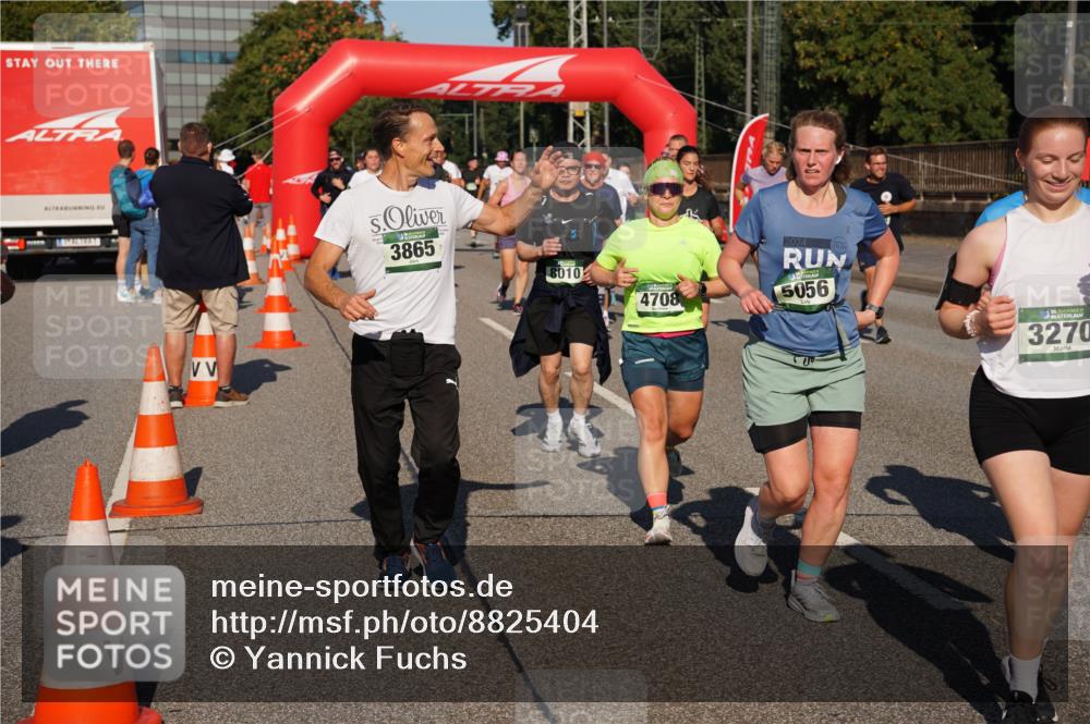 07.09.2025 - BARMER Alsterlauf Yannick Fuchs http://msf.ph/oto/8825404 07.09.2025 09:58:18 Laufen 5, 3865, 8010, 4708, 2024, 5056, 36, 3270 meine-sportfotos.de