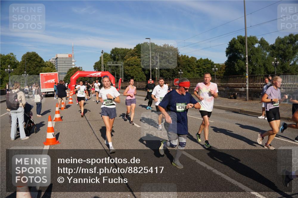 07.09.2025 - BARMER Alsterlauf Yannick Fuchs http://msf.ph/oto/8825417 07.09.2025 09:58:23 Laufen 4411, 4038, 4361, 3033 meine-sportfotos.de