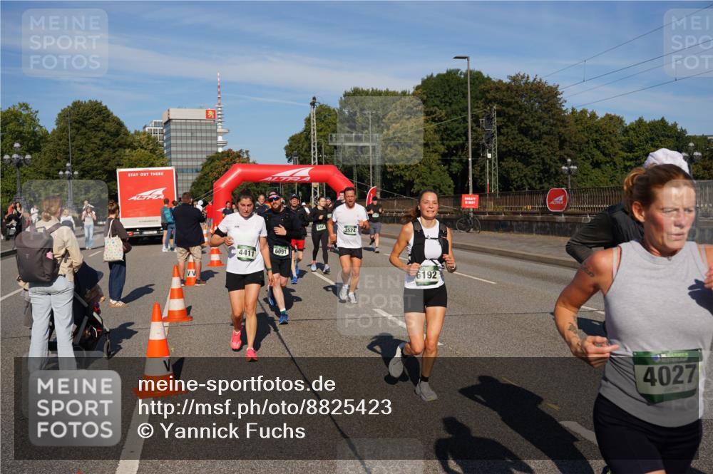 07.09.2025 - BARMER Alsterlauf Yannick Fuchs http://msf.ph/oto/8825423 07.09.2025 09:58:25 Laufen 4411, 6091, 8441, 3524, 6192, 36, 4027 meine-sportfotos.de