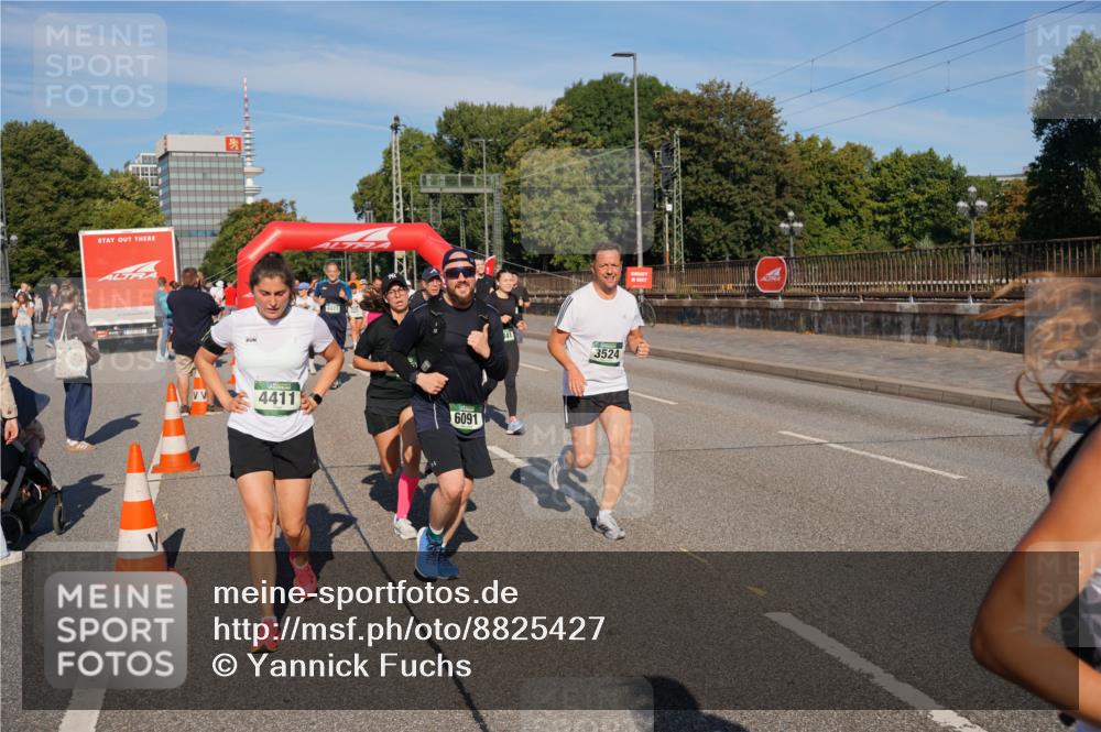 07.09.2025 - BARMER Alsterlauf Yannick Fuchs http://msf.ph/oto/8825427 07.09.2025 09:58:27 Laufen 4411, 6091, 3524 meine-sportfotos.de