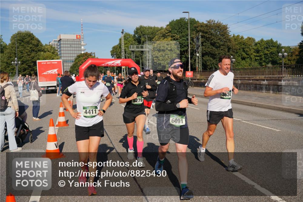 07.09.2025 - BARMER Alsterlauf Yannick Fuchs http://msf.ph/oto/8825430 07.09.2025 09:58:27 Laufen 4411, 5279, 6091, 3524 meine-sportfotos.de