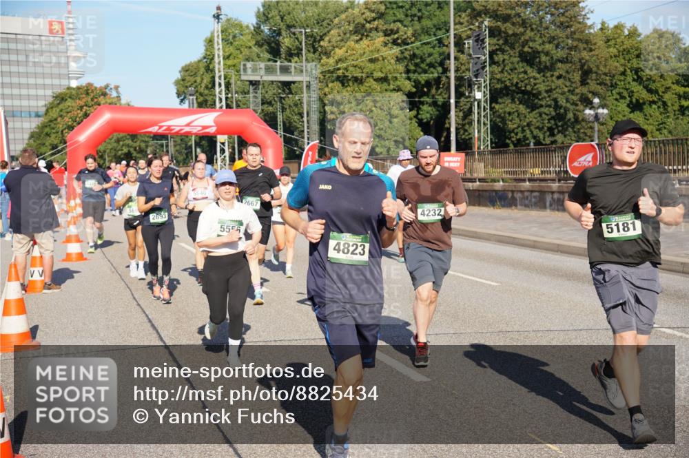 07.09.2025 - BARMER Alsterlauf Yannick Fuchs http://msf.ph/oto/8825434 07.09.2025 09:58:31 Laufen 2693, 5540, 2667, 5555, 4823, 4232, 5181 meine-sportfotos.de