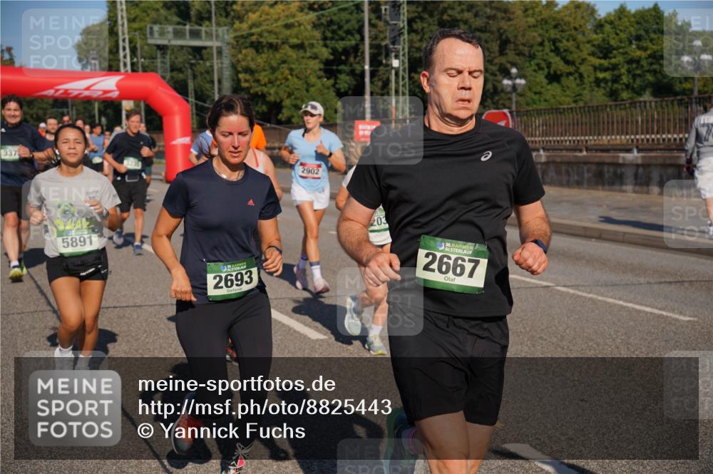 07.09.2025 - BARMER Alsterlauf Yannick Fuchs http://msf.ph/oto/8825443 07.09.2025 09:58:34 Laufen 337, 5891, 10, 2693, 2902, 203, 10, 2667 meine-sportfotos.de